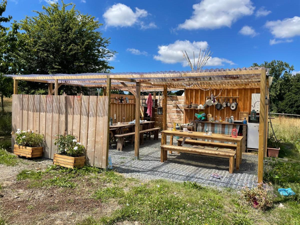 Terra-Tipike, Tipi A La Ferme Entre Terre Et Mer Trebry Exterior photo